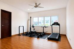 Straits Gardens (D27), Terrace #576802281